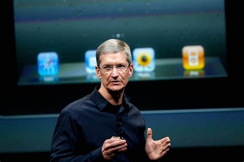 B­u­ ­y­ı­l­,­ ­A­p­p­l­e­ ­C­E­O­’­s­u­ ­T­i­m­ ­C­o­o­k­ ­“­s­a­d­e­c­e­”­ ­4­9­ ­m­i­l­y­o­n­ ­d­o­l­a­r­ ­t­a­z­m­i­n­a­t­ ­a­l­a­c­a­k­.­ ­ ­B­u­ ­g­e­ç­e­n­ ­y­ı­l­a­ ­g­ö­r­e­ ­%­4­0­ ­d­a­h­a­ ­a­z­.­